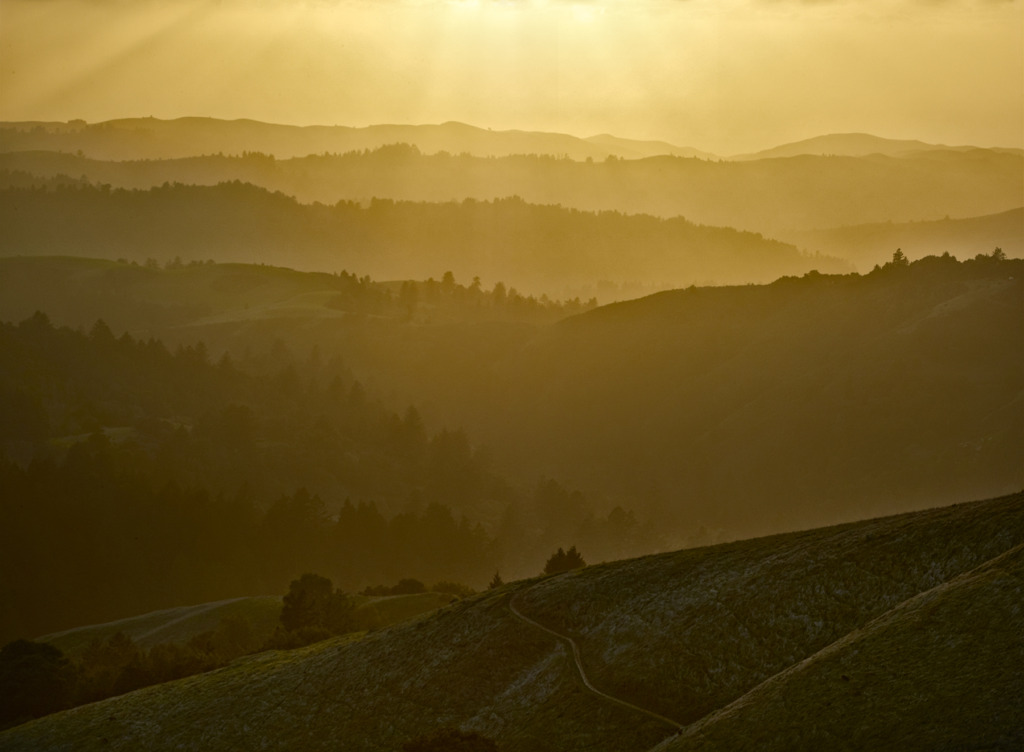 ridge, ridge lines, sun, sun rays, sunset, god beams, hills, landscape.